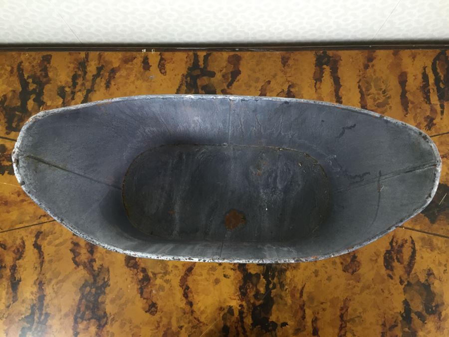 JUST ADDED - Pair Of Metal Buckets And (9) New Copper & Clover Candles [Photo 8]