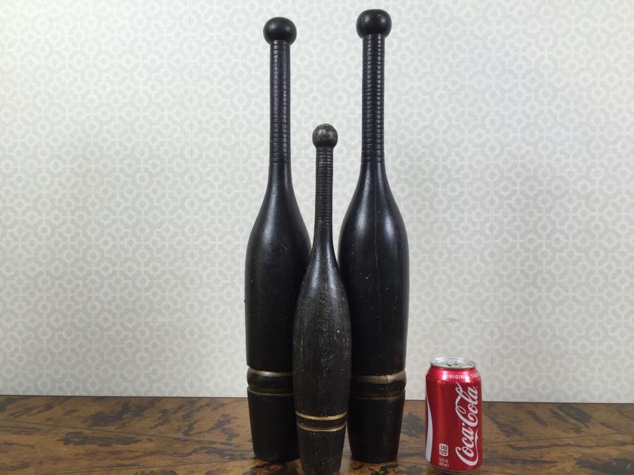 Vintage French Photograph And Set Of (3) Wooden Exercise Pins Indian Clubs  [Photo 2]