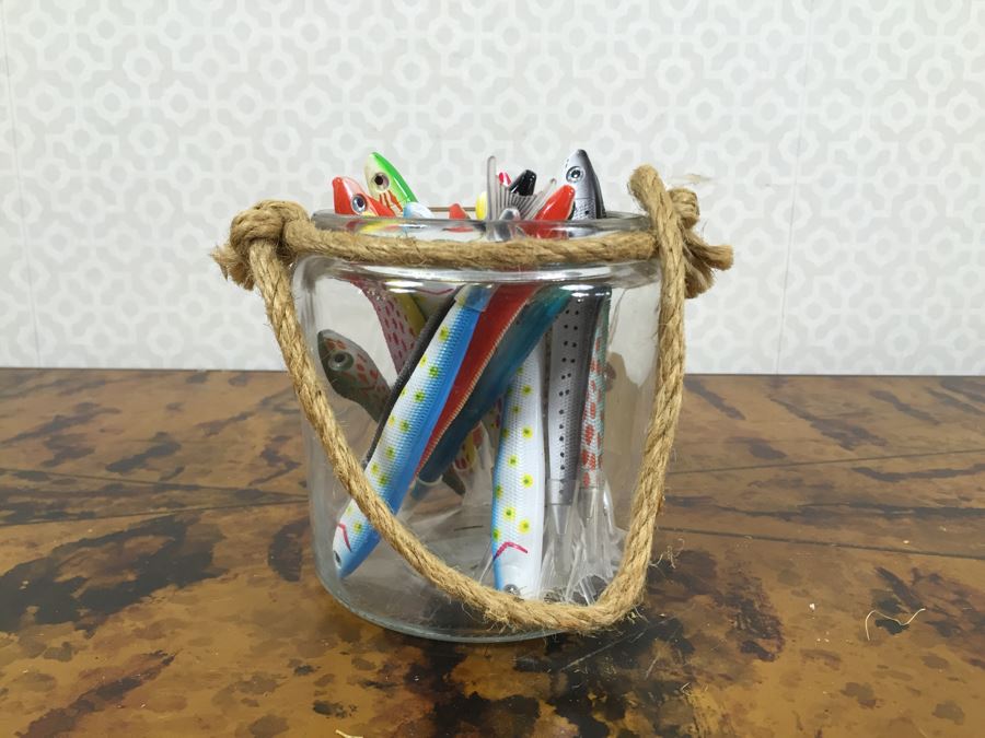 JUST ADDED - (15) NEW Fishing Lure Pens, Jar With Rope Handle, Rope And Pair Of NEW Shinola Detroit Large Notebooks [Photo 4]