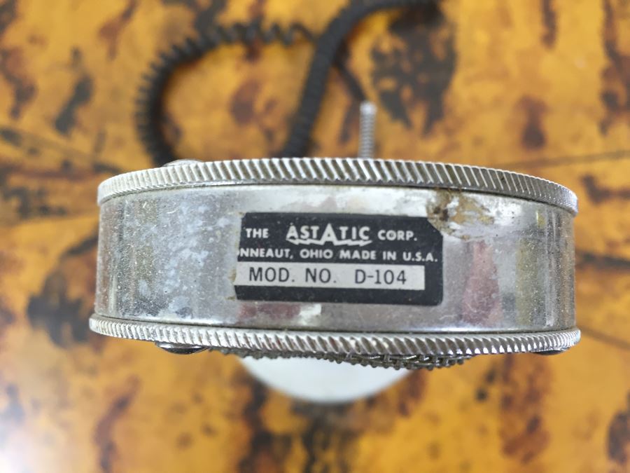 JUST ADDED - Vintage Astatic Corp Desktop Microphone Mod. No. D-104 [Photo 6]