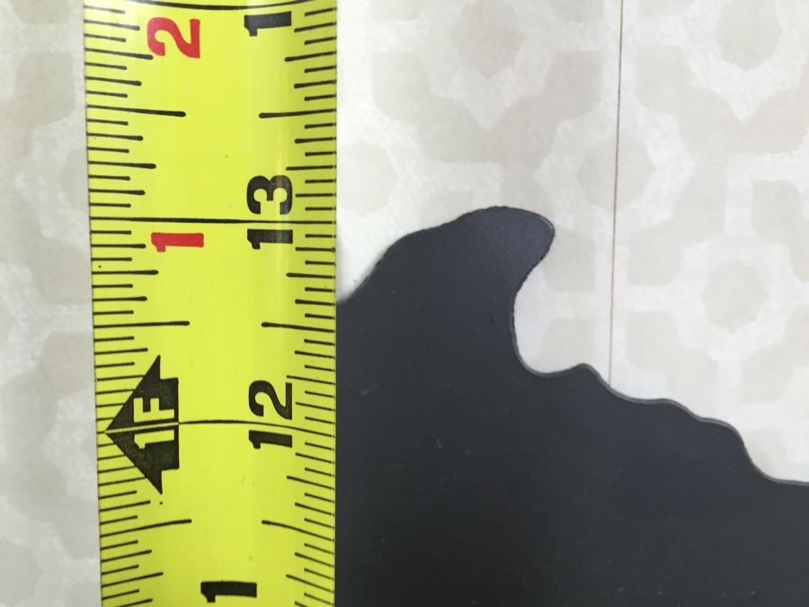 JUST ADDED - Metal 'L' Relief Letter And Metal Dog Cutout Chalkboard [Photo 7]