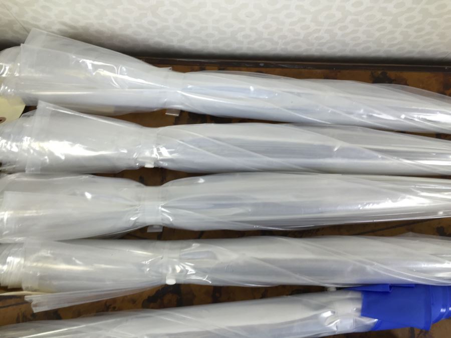 JUST ADDED - NEW Stoneware Crock Style Umbrella Stand Filled With (7) New Umbrellas [Photo 11]