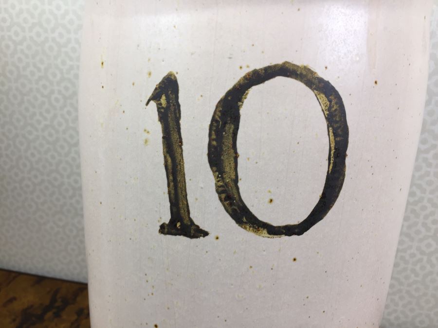 JUST ADDED - NEW Stoneware Crock Style Umbrella Stand Filled With (7) New Umbrellas [Photo 4]