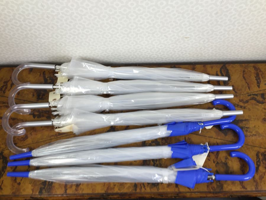 JUST ADDED - NEW Stoneware Crock Style Umbrella Stand Filled With (7) New Umbrellas [Photo 9]