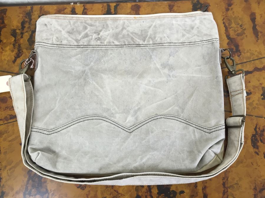 JUST ADDED - Pair Of Tote Bags [Photo 6]