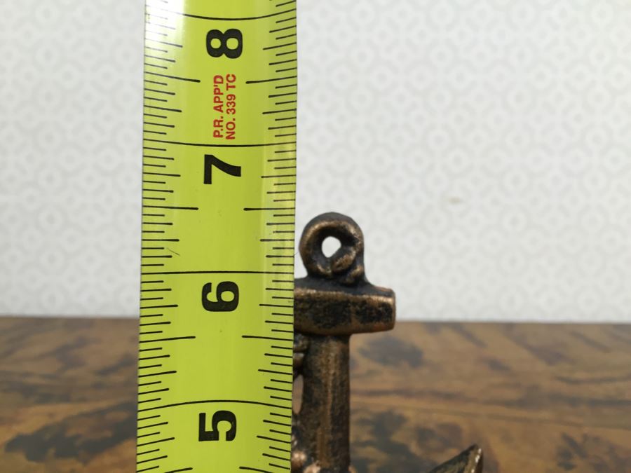 Various Wall Hooks, Ornaments, Glass Bowl And Brass Heart Boxes - See Photos [Photo 10]