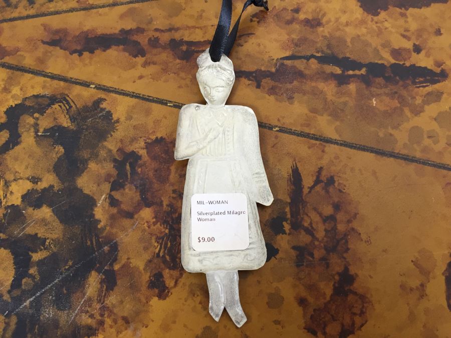 Various Wall Hooks, Ornaments, Glass Bowl And Brass Heart Boxes - See Photos [Photo 8]