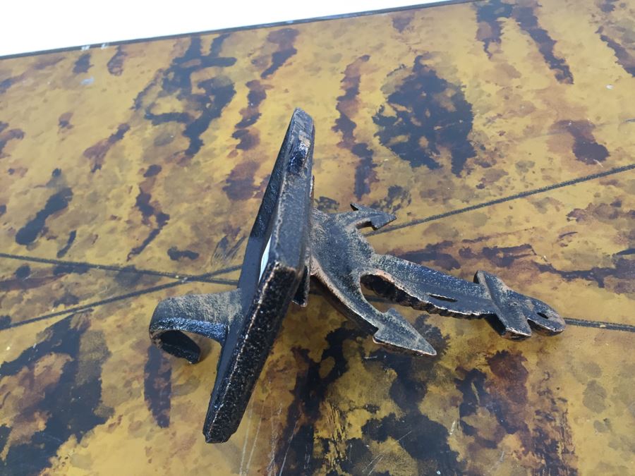 Various Wall Hooks, Ornaments, Glass Bowl And Brass Heart Boxes - See Photos [Photo 11]