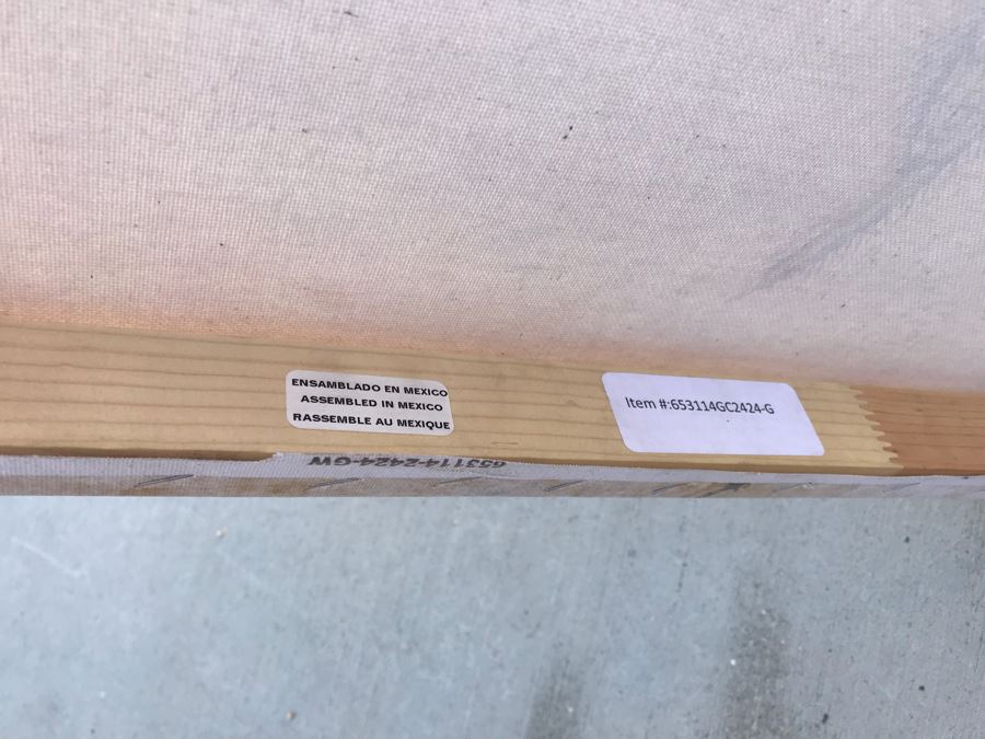 Pair Of Canvas Prints Of Crab And Octopus 24' X 24' [Photo 4]