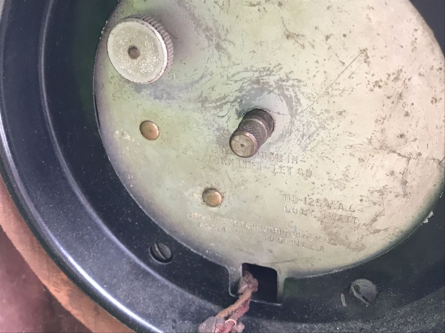 JUST ADDED - Fabulous Art Deco ROOS Chests Cedar Hope Chest With Rare Top Mounted Compartments With Clock (Clock Needs Rewiring) 43'W X 17'D X 32'H [Photo 24]