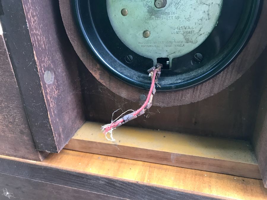 JUST ADDED - Fabulous Art Deco ROOS Chests Cedar Hope Chest With Rare Top Mounted Compartments With Clock (Clock Needs Rewiring) 43'W X 17'D X 32'H [Photo 23]
