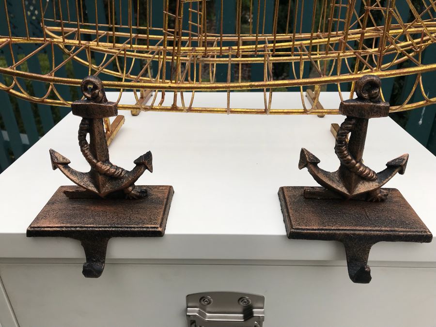 JUST ADDED - Pair Of Vintage Gold Tone Wall Mountable Wire Sculpture Sailing Ships And Pair Of Ship's Anchor Hooks [Photo 3]