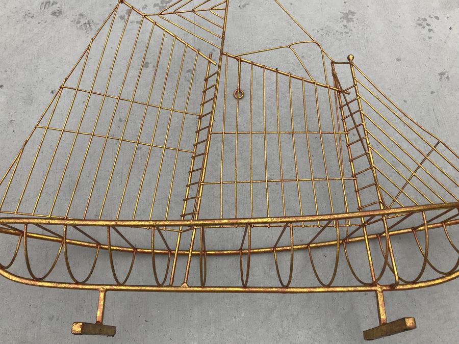 JUST ADDED - Pair Of Vintage Gold Tone Wall Mountable Wire Sculpture Sailing Ships And Pair Of Ship's Anchor Hooks [Photo 9]