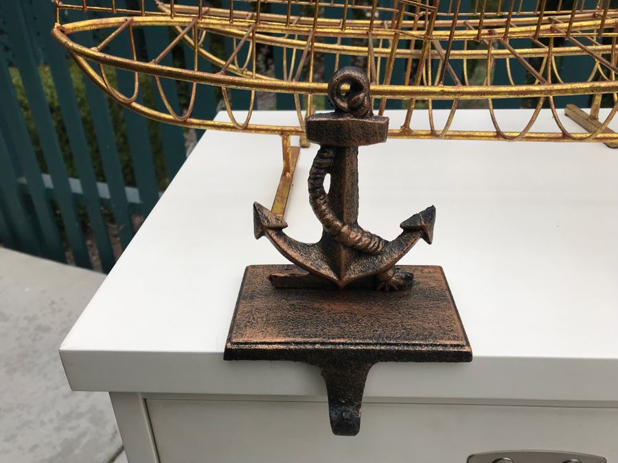 JUST ADDED - Pair Of Vintage Gold Tone Wall Mountable Wire Sculpture Sailing Ships And Pair Of Ship's Anchor Hooks [Photo 4]