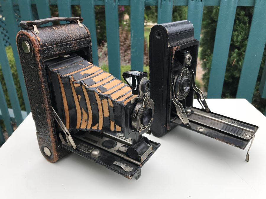 JUST ADDED - Pair Of Vintage Eastman Kodak Bellows Cameras - Hawk-Eye Model B And No.1A Autographic Kodak Jr. [Photo 9]