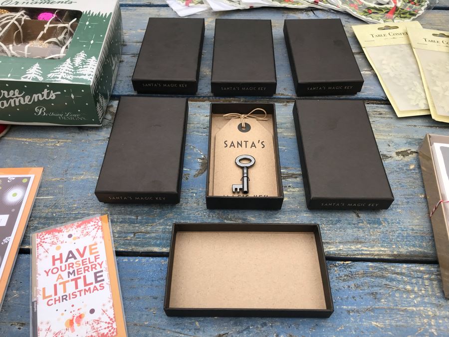 JUST ADDED - NEW Christmas Decoration Lot With (6) Santa's Magic Keys, (9) Table Confetti Sets, Christmas Card Sets, Christmas Tags, Glass Ornaments And Stockings - See Photos [Photo 2]