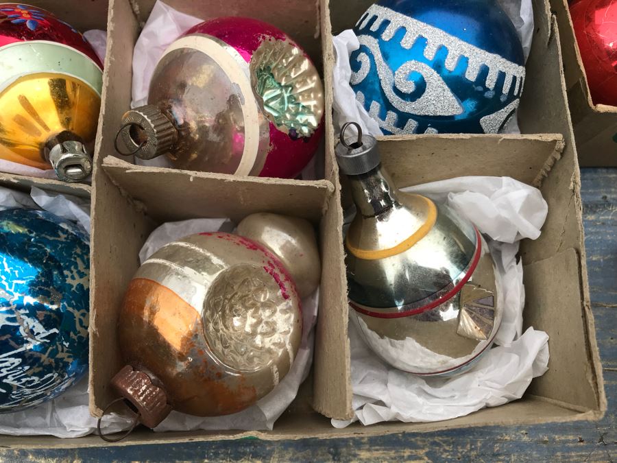JUST ADDED - Vintage Glass Christmas Tree Ornaments With Some Boxes Mainly Shiny Brite [Photo 18]