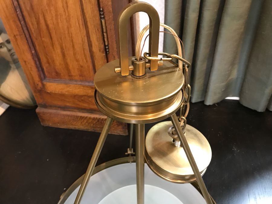 JUST ADDED - 21.5' Brass Chandelier Light Fixture Retails $300 [Photo 8]