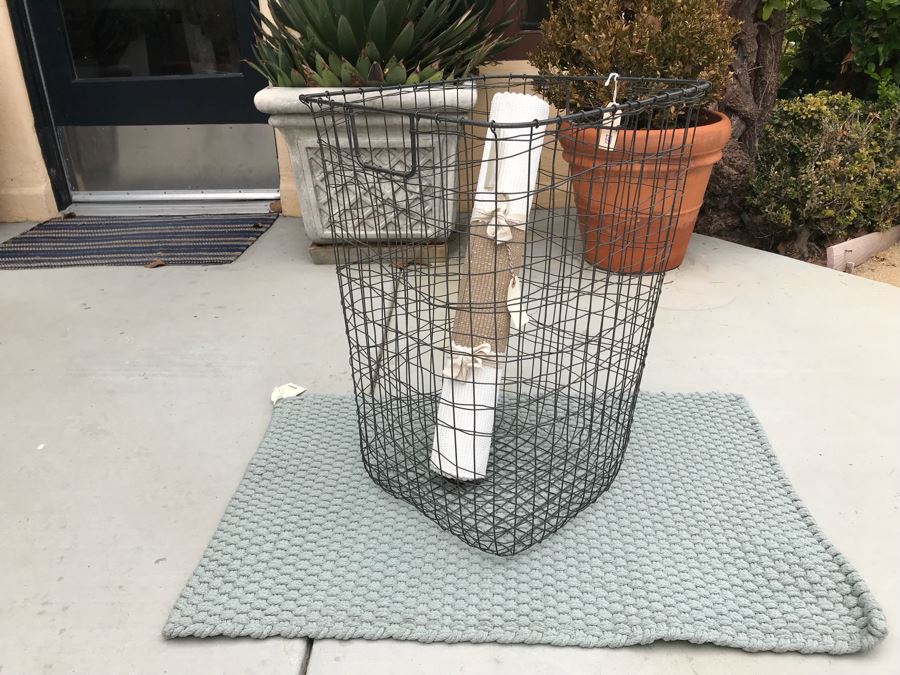 JUST ADDED - Wire Metal Industrial Basket, NEW Dash & Albert Rug Company 2' X 3' Handwoven Polypropylene UV Rug And NEW Rope Mat [Photo 3]