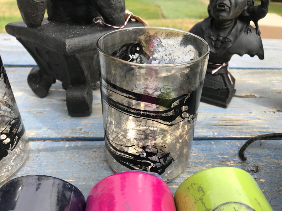 JUST ADDED - Halloween Decoration Lot With Metal Hanging Skeleton And Gargoyle [Photo 16]