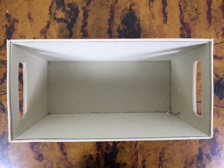 JUST ADDED - Pulley, (2) Glass Bowls, Collection Of Vintage Keychains, Rope On Spools And Collection Of Various Ribbons [Photo 14]