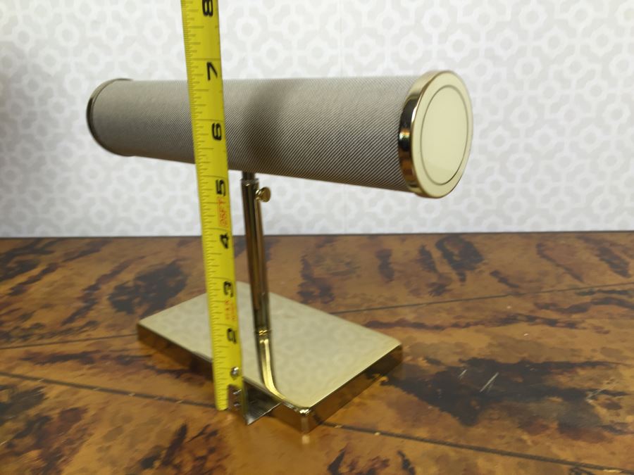 JUST ADDED - (6) Retail Jewelry Displays [Photo 5]