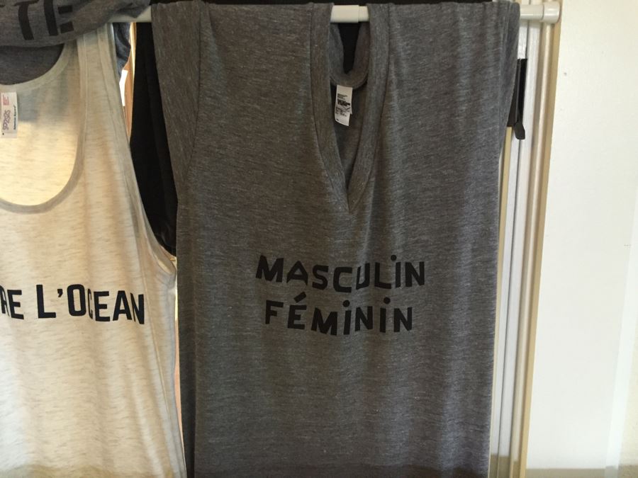 JUST ADDED - (6) Women's T-Shirts Various Sizes [Photo 7]