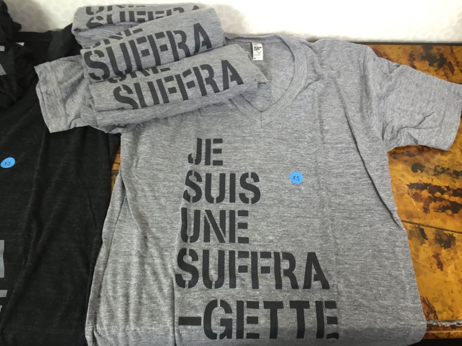 JUST ADDED - (13) XS Women's T-Shirts (Run Larger In Size) [Photo 10]