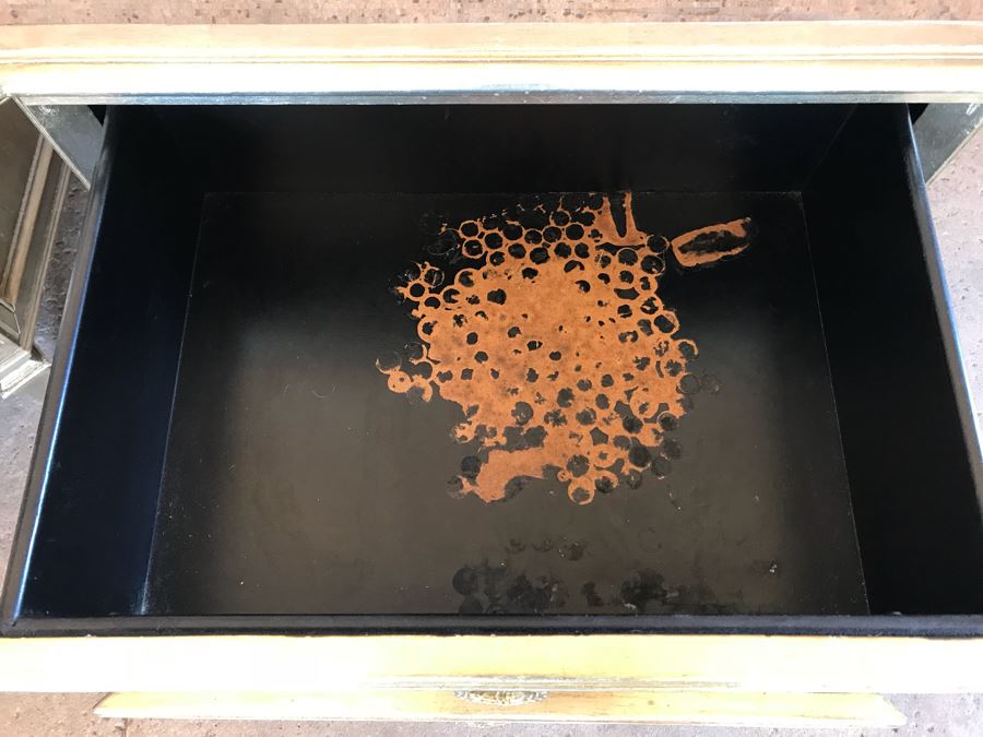 Z Gallerie Pair Of Nightstands With Mirrored Tops (Note That Inside One Drawer Paint Has Peeled) [Photo 8]