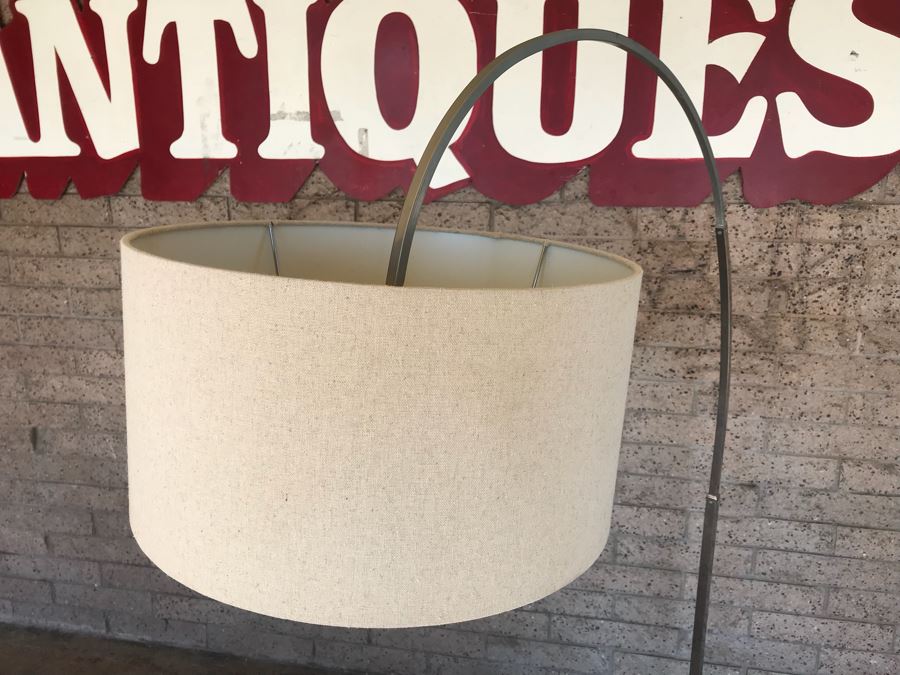 Chrome Arc Floor Lamp [Photo 4]