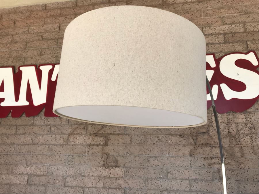 Chrome Arc Floor Lamp [Photo 5]