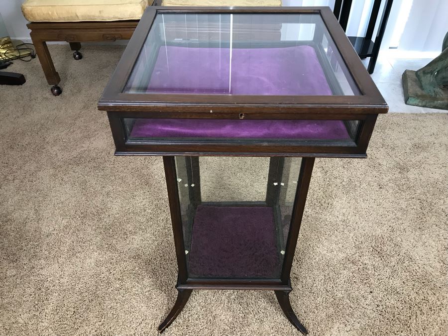 Vintage Glass Display Cabinet With Hinged Lockable Top Door (No Key) And Lower Display Cabinet (Accomodates Glass Shelving Below) [Photo 5]