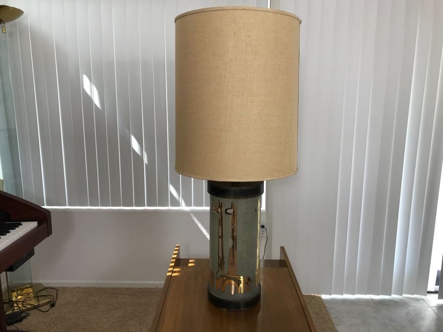 Mid-Century Modern Giraffe Motif Glass Table Lamp With Shade (Working But May Need Rewiring) [Photo 2]