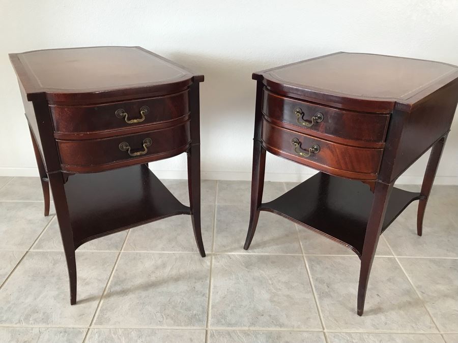 Pair Of Vintage Mahogany End Tables With Leather Tops By Mahogany Association Inc [Photo 1]