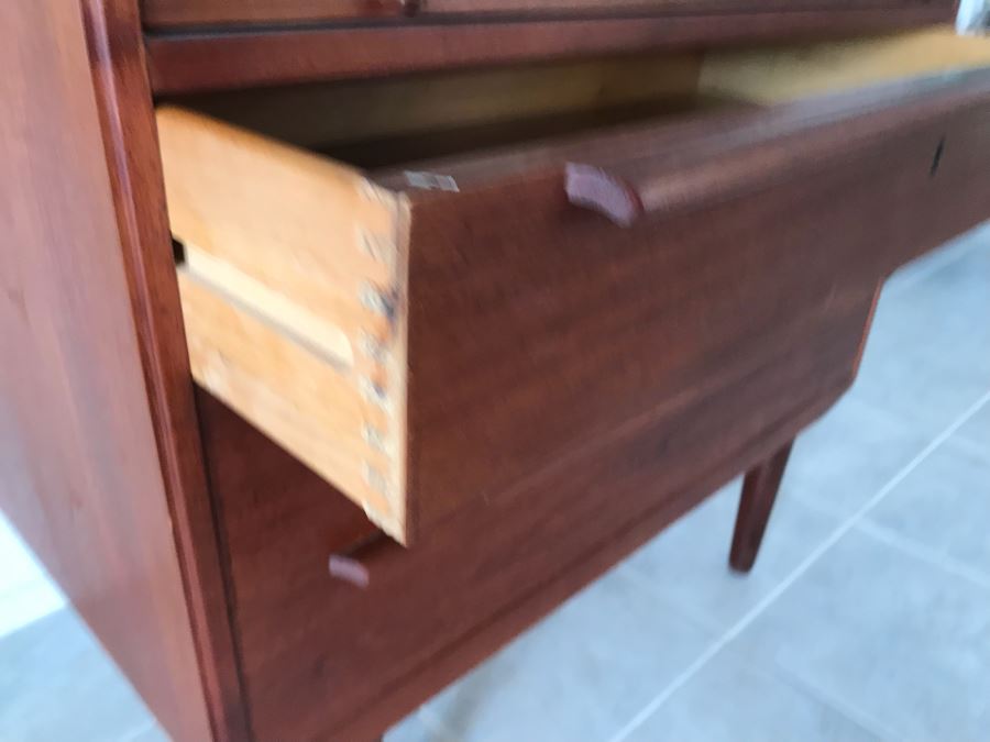 Mid-Century Modern Secretary Desk Chest Of Drawers With Mirror By Venesta Made In Finland [Photo 15]