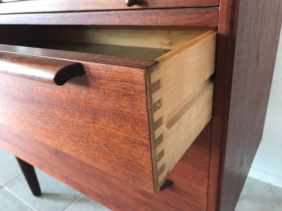 Mid-Century Modern Secretary Desk Chest Of Drawers With Mirror By Venesta Made In Finland [Photo 13]