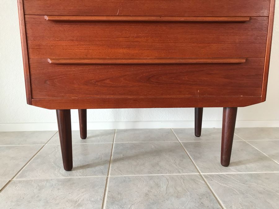 Mid-Century Modern Secretary Desk Chest Of Drawers With Mirror By Venesta Made In Finland [Photo 18]