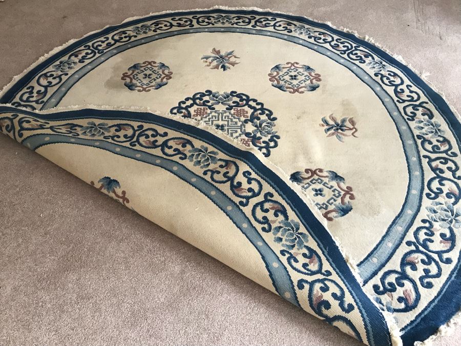 Chinese Wool Round Area Rug 98'R [Photo 7]