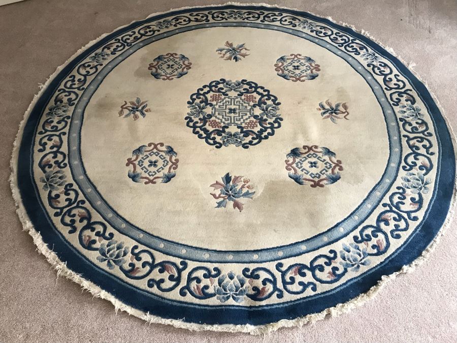 Chinese Wool Round Area Rug 98'R [Photo 1]