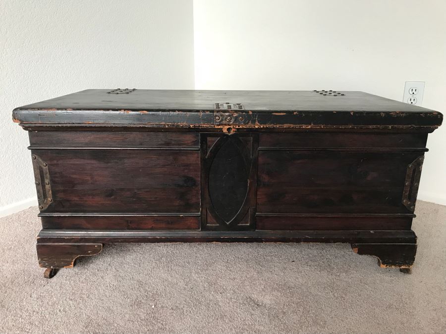 Vintage Rustic Wooden Cedar Lined Hope Chest On Casters [Photo 1]