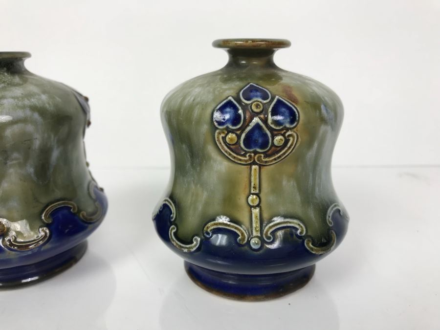 Pair Of Antique Royal Doulton England Vases 2689 3.5'H [Photo 2]