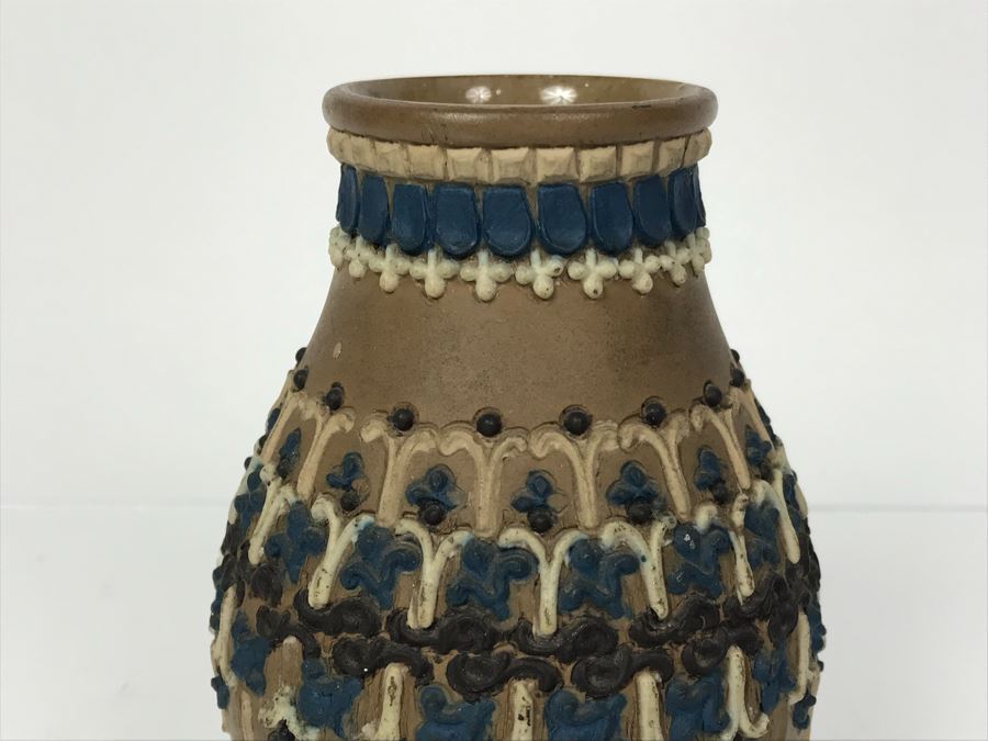 Antique Doulton Lambeth Silicon Stoneware Vase 1883 4'H [Photo 5]