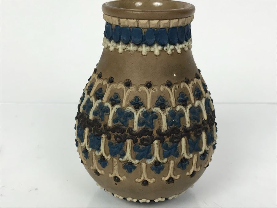 Antique Doulton Lambeth Silicon Stoneware Vase 1883 4'H [Photo 6]