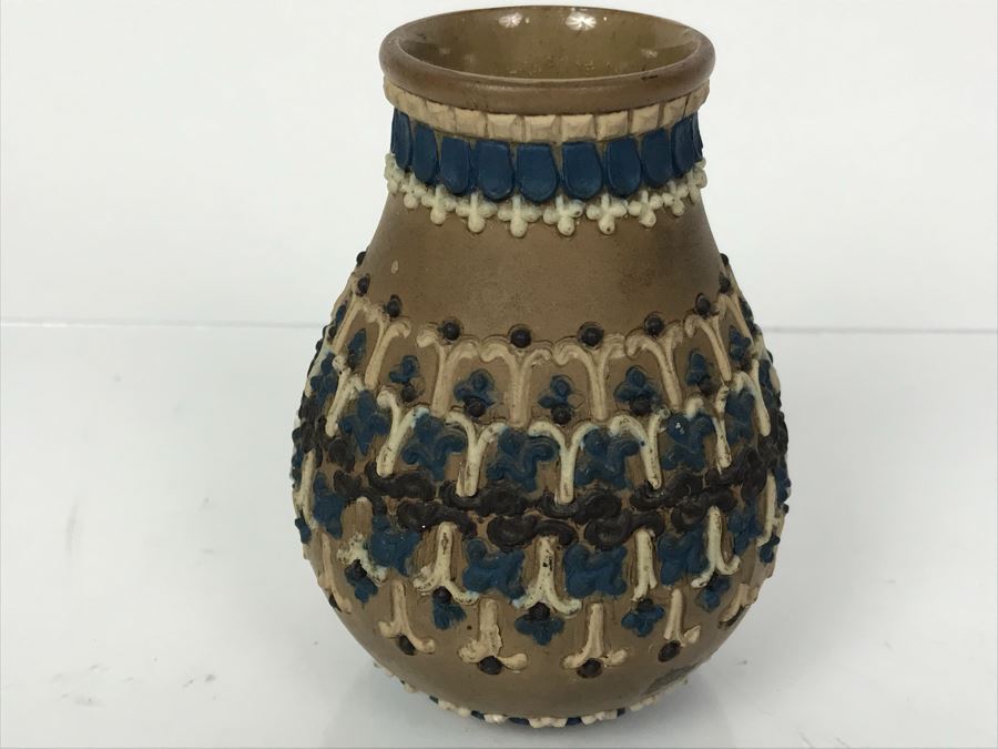 Antique Doulton Lambeth Silicon Stoneware Vase 1883 4'H [Photo 3]