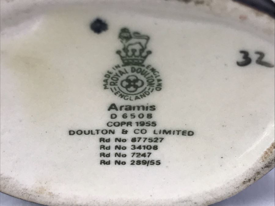 Royal Doulton England Toby Mug Aramis D6508 2.5'H [Photo 6]