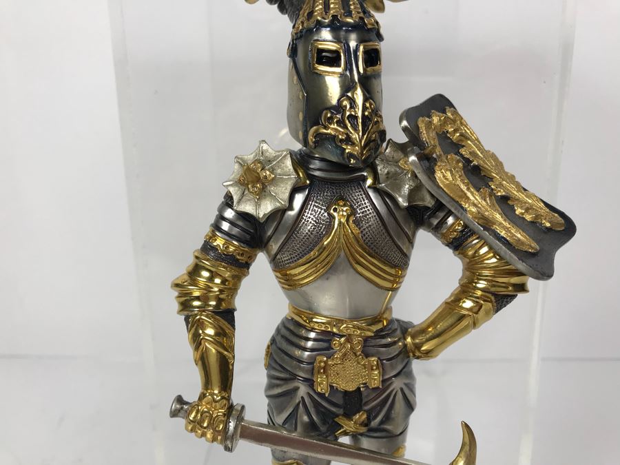 Signed Giuseppe Vasari Bronze Sculpture Of Knight In Armor On Marble Base Limited Edition 41 Of 250 With Protective Acrylic Case [Photo 4]