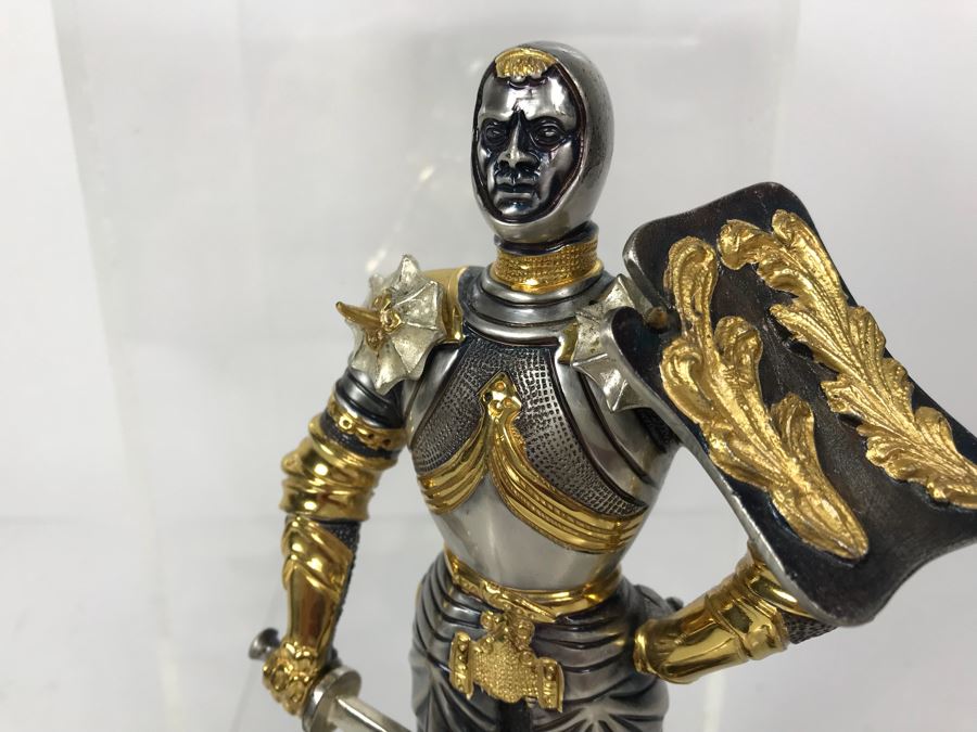 Signed Giuseppe Vasari Bronze Sculpture Of Knight In Armor On Marble Base Limited Edition 41 Of 250 With Protective Acrylic Case [Photo 12]