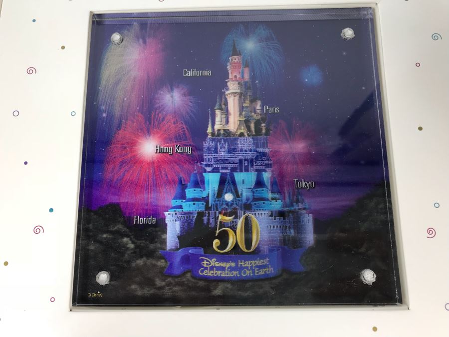 Rare Disneyland Book - Disneyland Happiest Celebration On Earth May 4-5, 2005 Celebrating Disneyland's 50th Anniversay With Holographic Pictures, Plaque And Invitation 10' X 10'  [Photo 7]