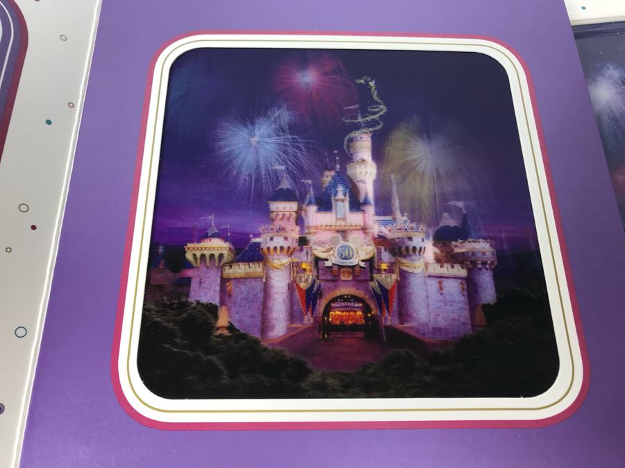 Rare Disneyland Book - Disneyland Happiest Celebration On Earth May 4-5, 2005 Celebrating Disneyland's 50th Anniversay With Holographic Pictures, Plaque And Invitation 10' X 10'  [Photo 11]
