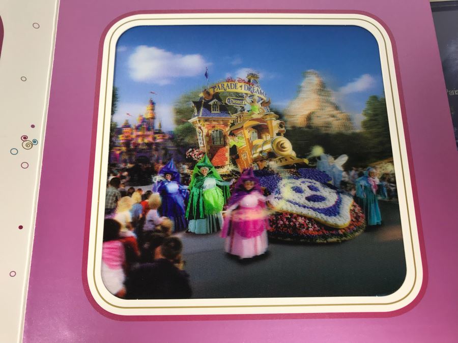 Rare Disneyland Book - Disneyland Happiest Celebration On Earth May 4-5, 2005 Celebrating Disneyland's 50th Anniversay With Holographic Pictures, Plaque And Invitation 10' X 10'  [Photo 13]